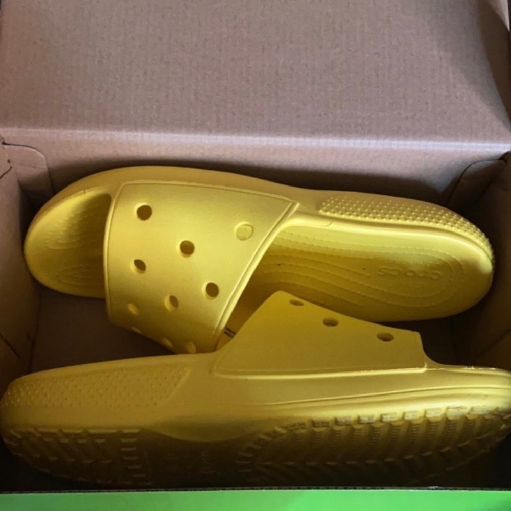 Crocs